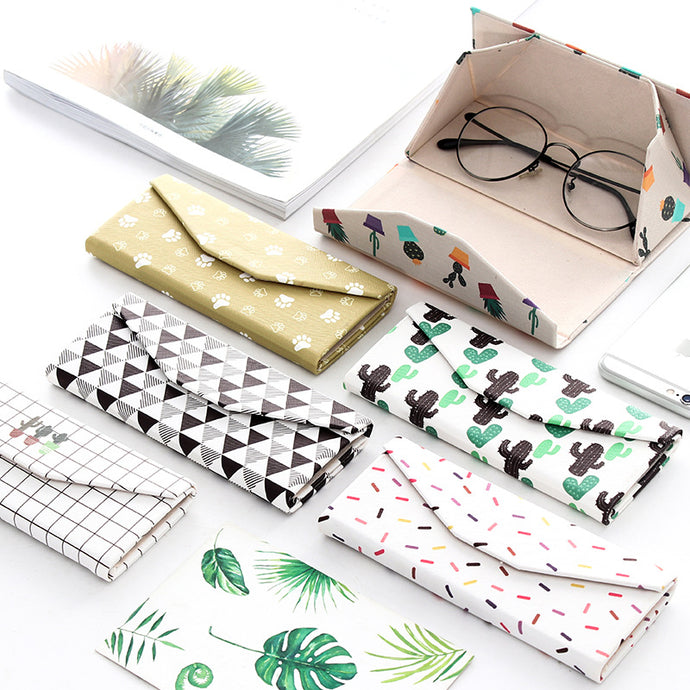 Lovely Foldable Glasses Case