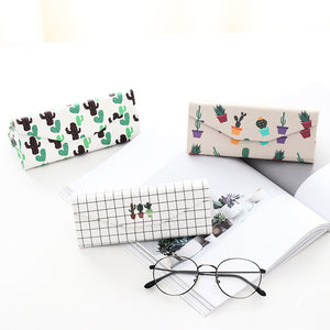 Lovely Foldable Glasses Case