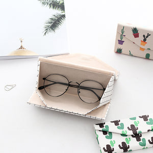 Lovely Foldable Glasses Case